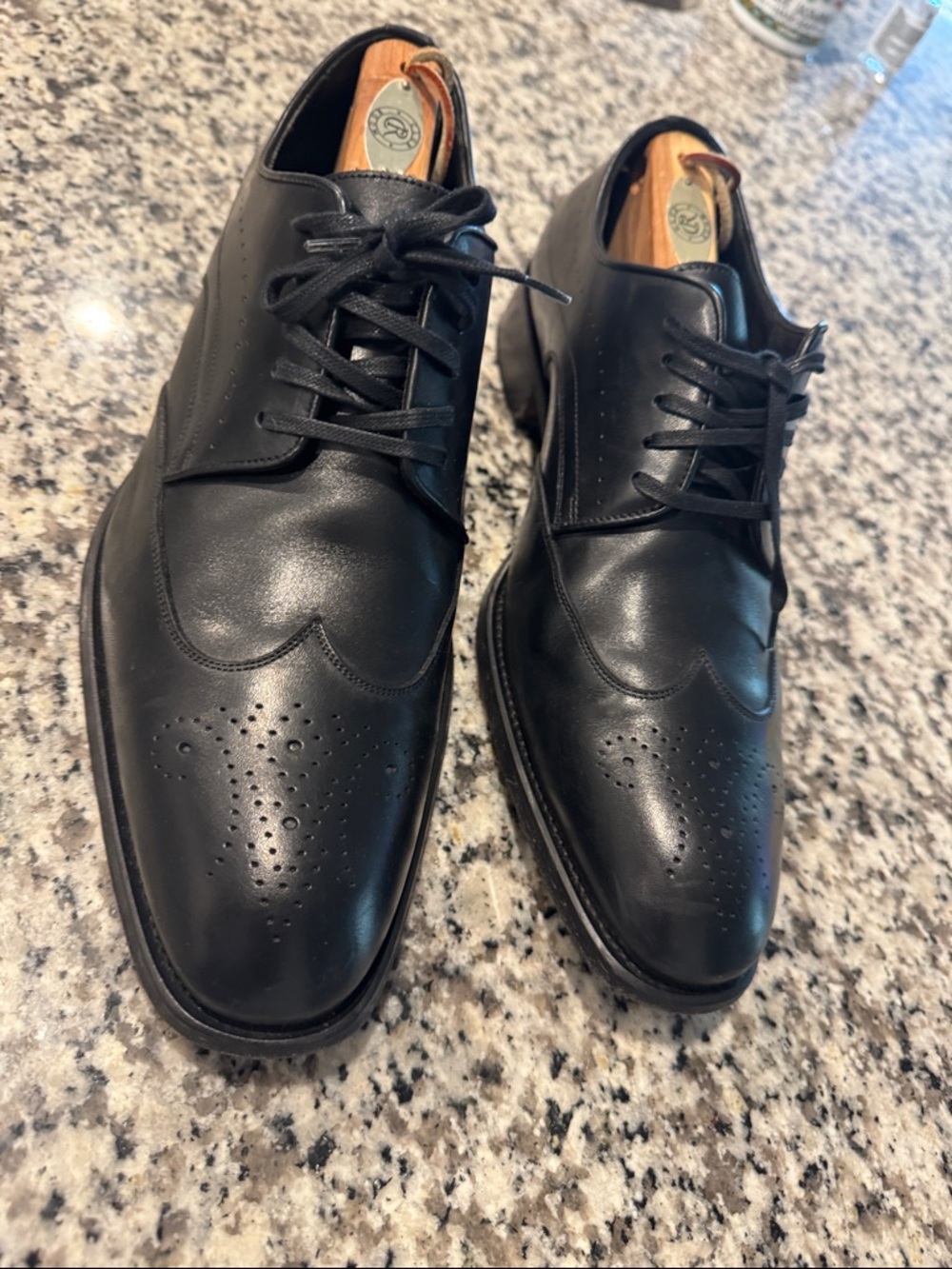 Johnston & Murphy Black Leather Wingtip Derby Shoes